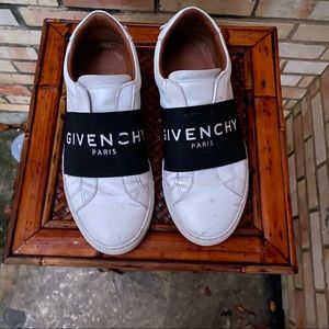 [givenchy] urban street logo sneakers